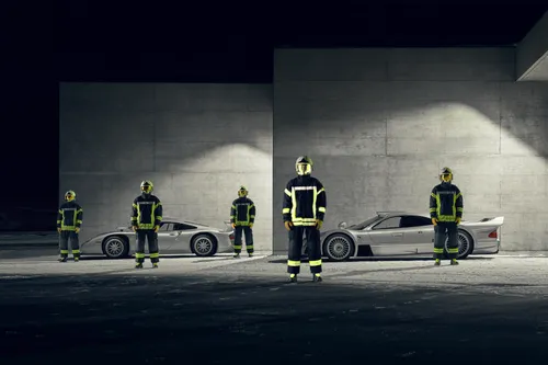 Item #18932305824728607309406973374401543082334769892490111625385641693672818868225 Media