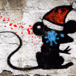 Mouse in xmas hat
