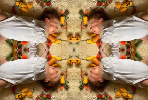 Item #31379078498596766674284722088317653820821907700747068549265816183512538021889 Media