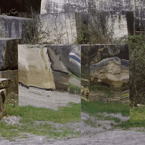 Item #77420488806397133330525240221901748923623733359161899369760968745701095768065 Media