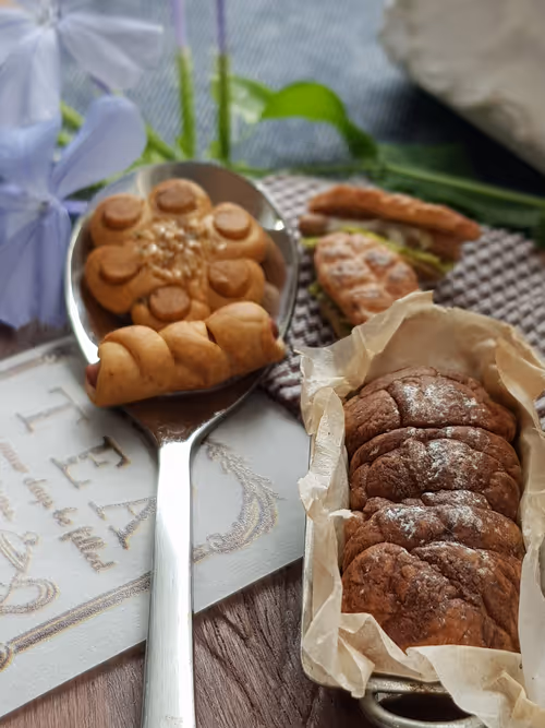 Item #78012361124797446150977325046127446496473718159464046209329018567873527808100 Media