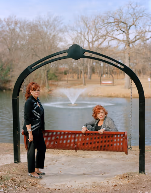 Item #55009236754177688704712285819362994549214138196257374091251074573936457940993 Media