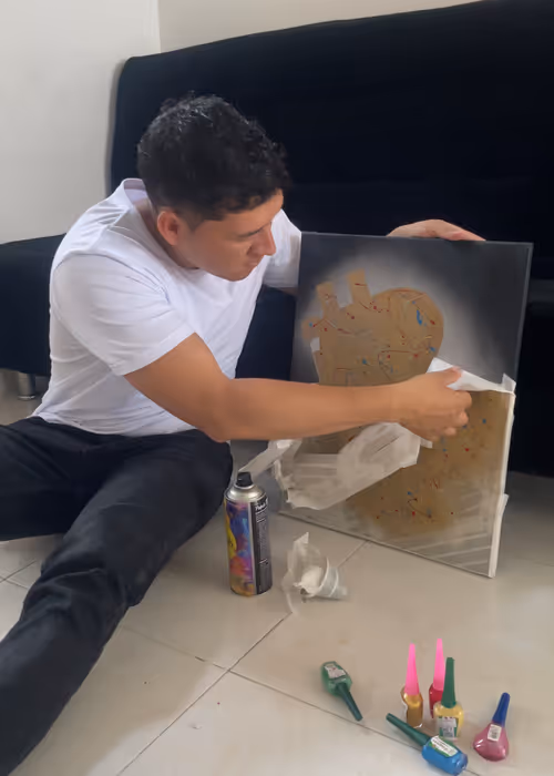 Item #88300017861053094927667926216507848907355760488035614321715508017190559285249 Media
