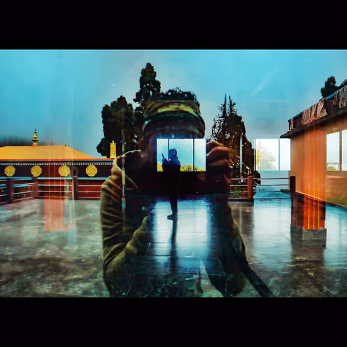 Item #45322354351504891984135876644312198780120155827121426908352369481699421061121 Media