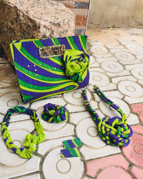 Item #49282839886755864349954099167539234708819534519375482423773084699778644705281 Media