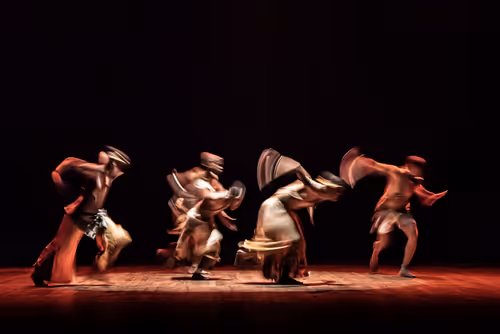 Item #8965084879782408440005669517888823782718184541858268039884352624914040094721 Media