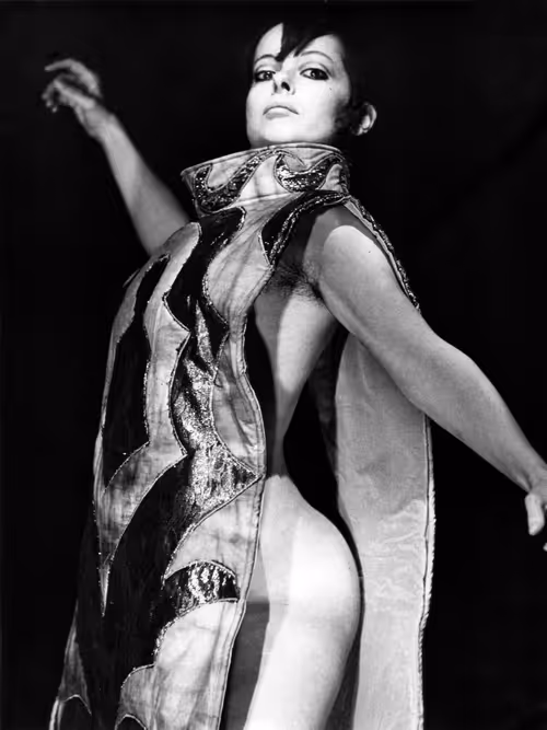 Item #63230500154512860062790662339821630911330338784363865767864769547995344535553 Media