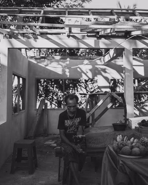 Item #95633765474931350240165697288740384276668175365753332134829565099232188170241 Media