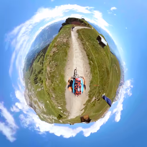 Item #84644466893257965200433656031995685000162618271864644897201096883513250021377 Media