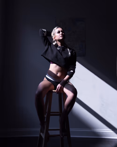 Item #22380822880750469679607150943500114050327895572865979621959590848597655027713 Media