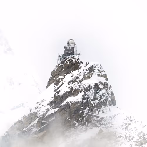 Item #9109585521216700921320633943546002484085605596253519079097704978939260174337 Media