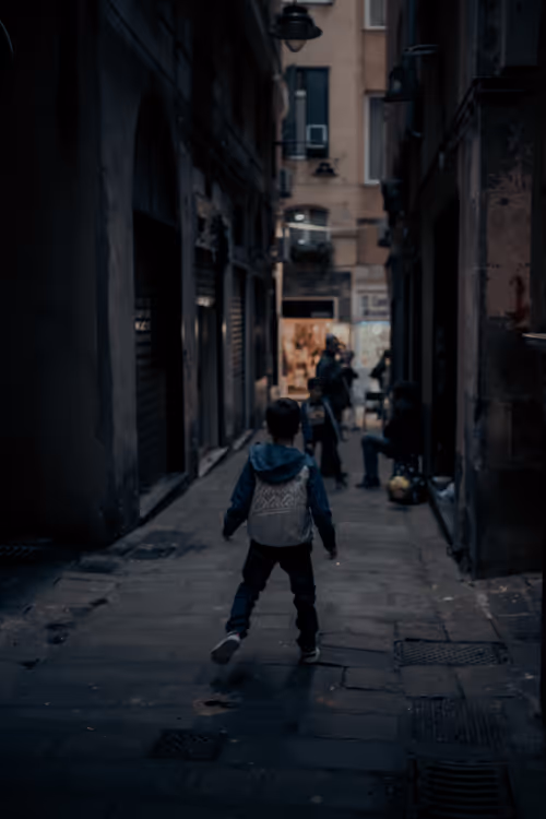 Item #74875889141145645292753782198545527001710615385351102791311981726428664168449 Media