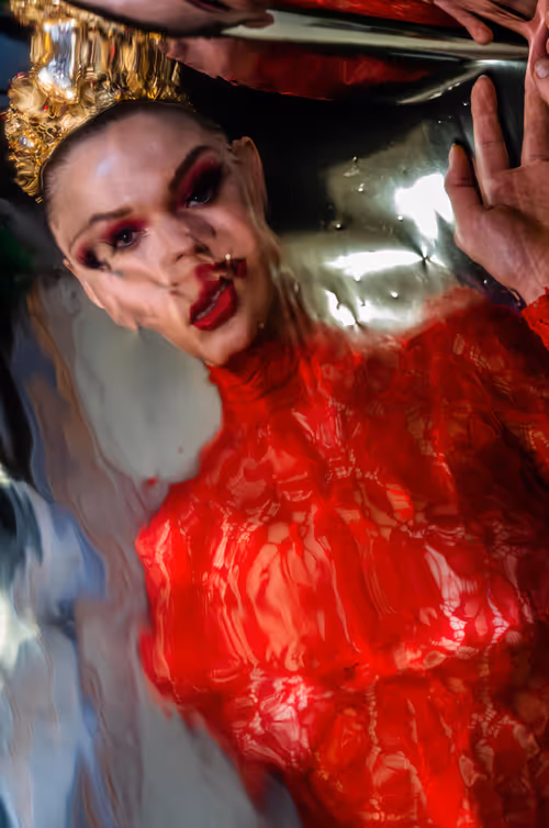 Item #59787337415897628822352940432925667088475168398776708986063847699749651087361 Media