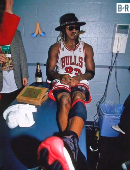 Item #40711940837239512601339628780018243226366370984811134973639152694070798712833 Media