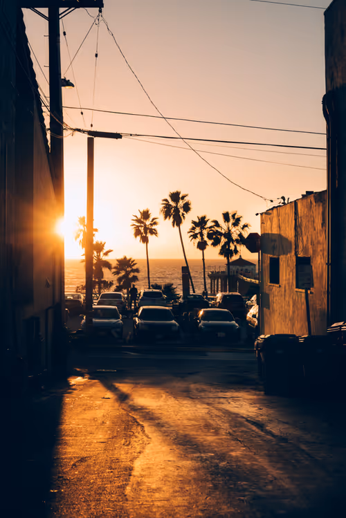 Item #91501497008151221125596935841676000512183505427004855270702190469701057904641 Media