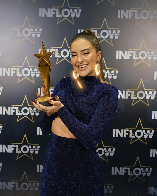 Item #8168426600987670120007597267423717916700250952807580308244957918386517442561 Media