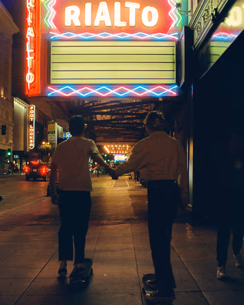 Item #103337611933110337448161440806560268112476320183319594419260887106555064877057 Media