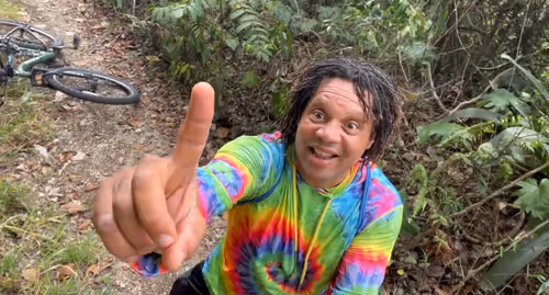 Item #51582083121382664754572266337257696728237193355148908677881966132317250387969 Media