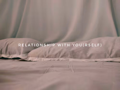 Item #70286753802952668415220449945468597137355207227032312187180156954660866883585 Media