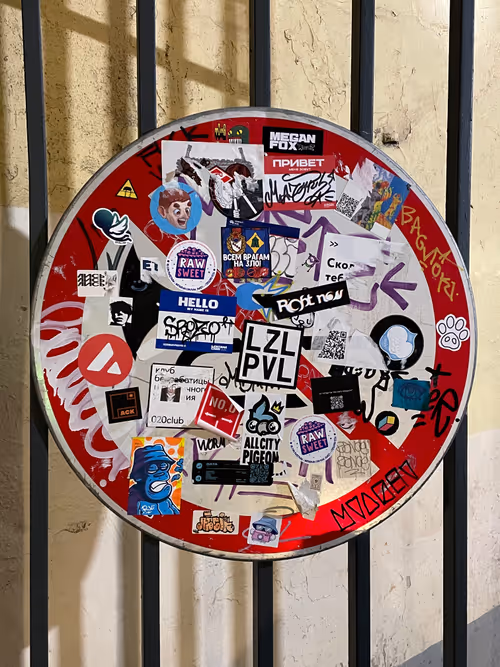 Item #32420779040152639486175643899346389617713060121503909707654642023547357102081 Media