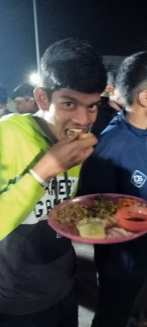 Item #114365264828506425446216582612121722538884958473985540756020934831779665149953 Media