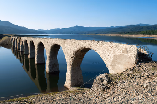 Item #48859137615643323655196029833503422829626660192385446551357751545772749357057 Media