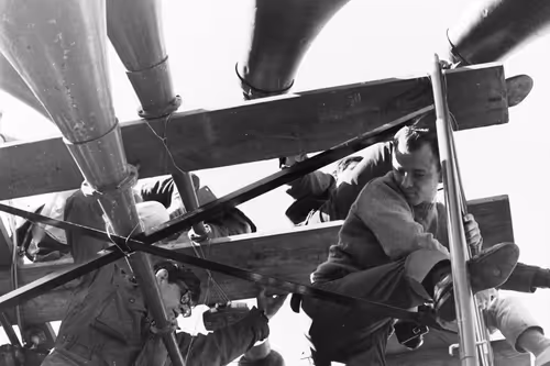 Item #103869953884735727563221393256320645863605690120870363676987596909297891540993 Media