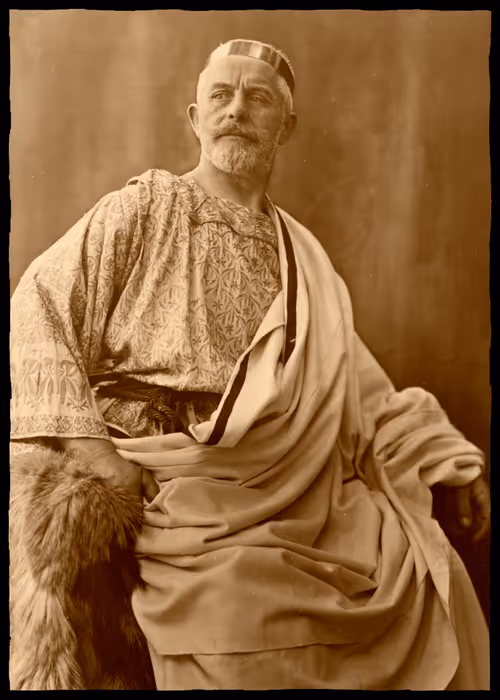 Item #53706928691254762146415968452705327218732098500173756141491068783734162456577 Media