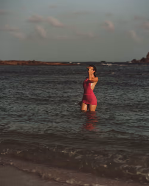 Item #89972536140014870292839030141973545954923484717999397764705170942027781636097 Media