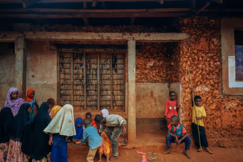 Item #81057615018985245267668409952199543064735075507553677475786031552123868545025 Media