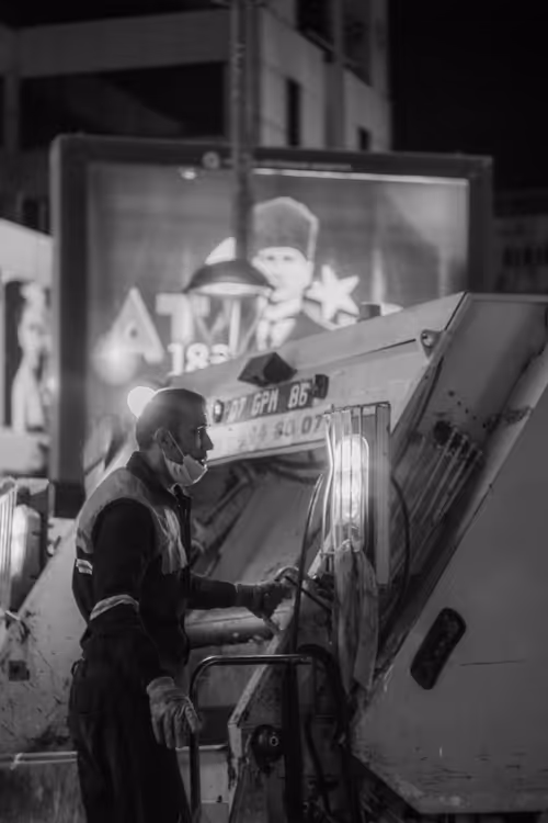 Item #105419836477870166218084367187945295415910515977306165573773810901035046141953 Media