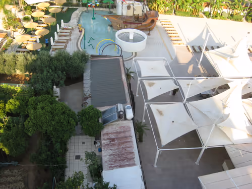 Item #49780404214023394125628081485635193078207366864253774489702248326808589041665 Media