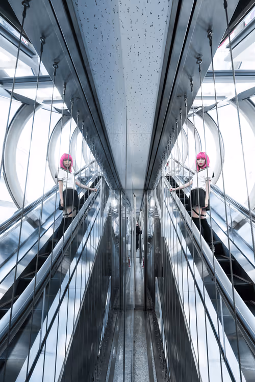 Item #90049380056498453893393161169671317540720347120321985291446298502060736249857 Media