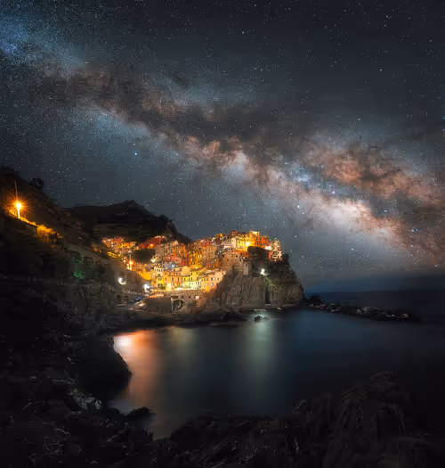 Item #9425749833926335333001150146280296056948702908253502131347533645259248500737 Media