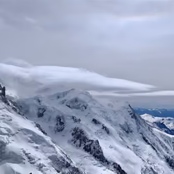 Clouds meet Mounts 