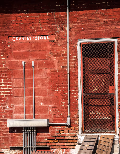 Item #53066580447893182690859255571300366451776015640198026771655436643509836185601 Media