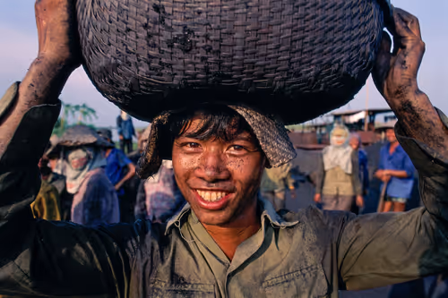 Item #24110165408155573398908987562152031273205884089304227586706331240295707967489 Media