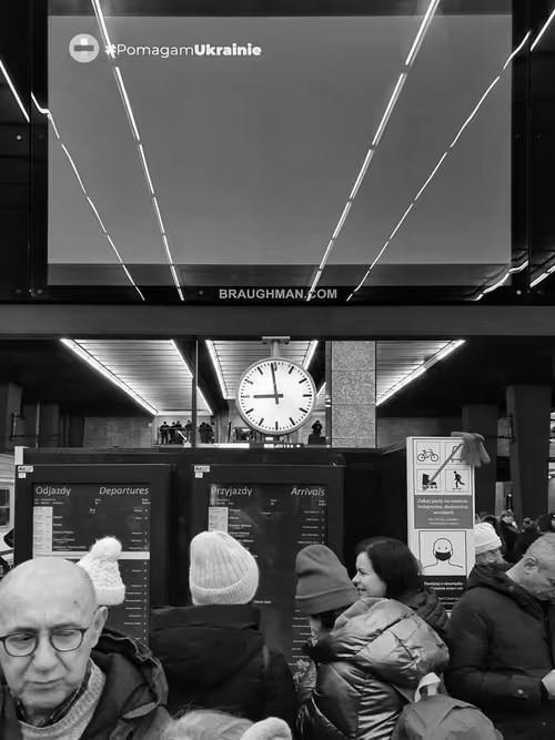 Item #107024898291853218074992924321068078437651975261519442432252672168171331911681 Media