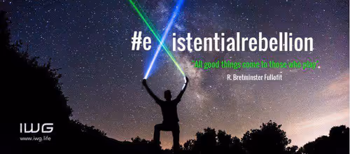 Item #25807828313075317443229666066300242113794250081909357222558169592154678099969 Media