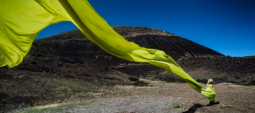 Item #78738558394879565749295301770975625214035895041037527328958806088842922164225 Media