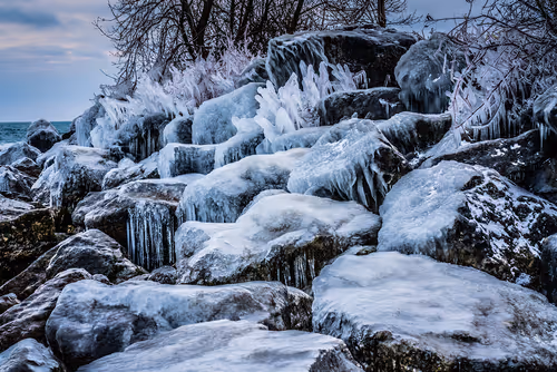 Item #78614967916850878758896281278088562819031429561597845143063368046488200413185 Media