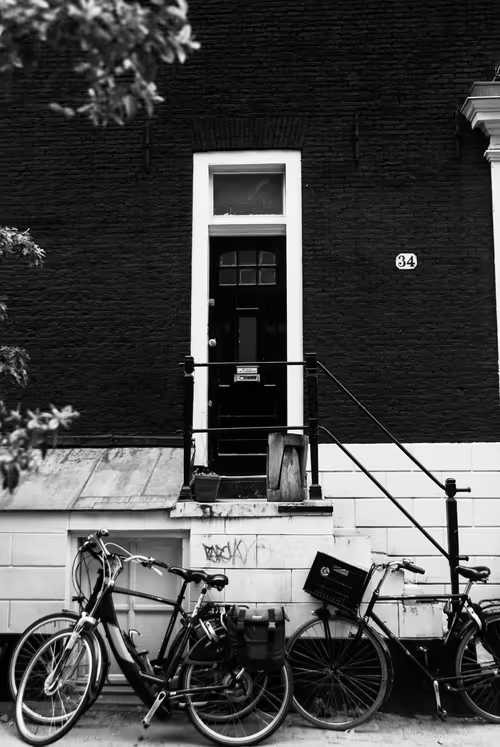 Item #77318918982881373487246577198894404313220364268321034048835046445887954878465 Media