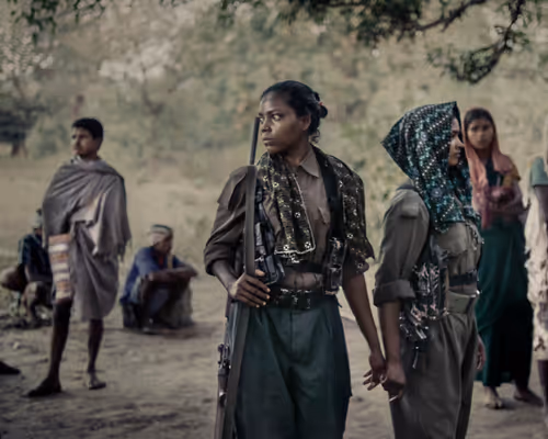 Item #80141737210111839928667523403933295145384279437019335330195524800569409536001 Media