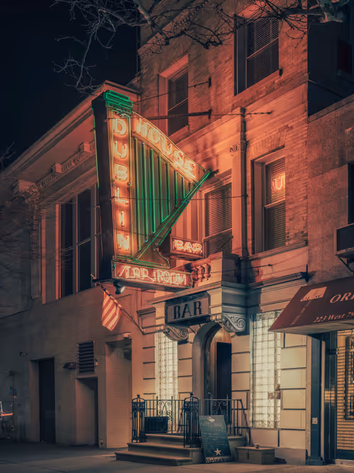 Item #45433878273403440521664752833313891753229131139543682429207814122148380803073 Media