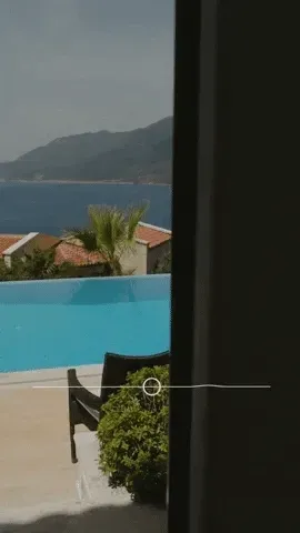 Item #25497950084472149158223983765812872381099777475617920321755067743766155624458 Media