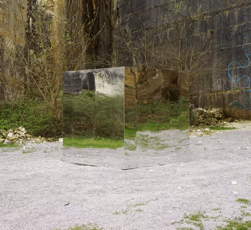 Item #77420488806397133330525240221901748923623733359161899369760968712715746934785 Media