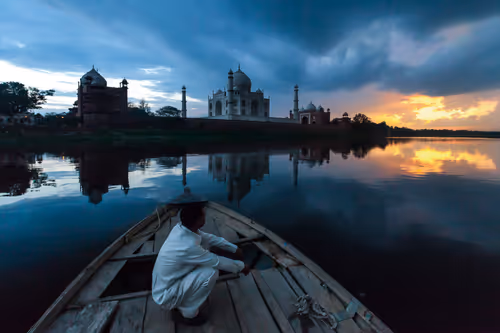 Item #83886518355349597778021909356356491703500961359452684167797568187331422191617 Media