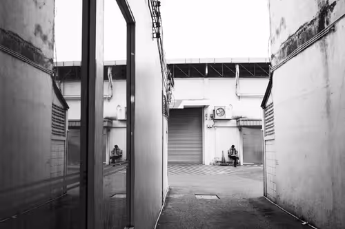 Item #105429247356524574513865010797091204123942859276429583682031123611934227693569 Media