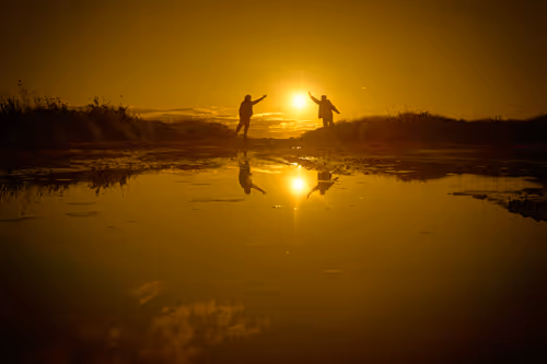 Item #24415380974913932026923654117008340825783391214867846037480174197232187211777 Media