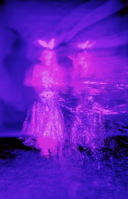 Item #97989182607158012528369754413058242921820698378010862838541472333929511911426 Media